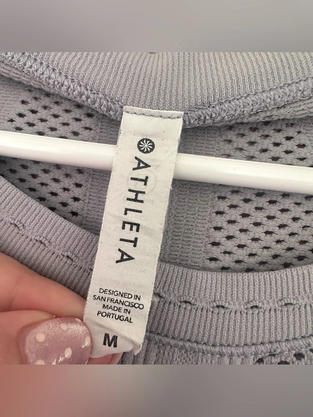 Athleta Gray Tank Top Women’s Medium Fitted Active Running Performance Gym - Picture 5 of 9